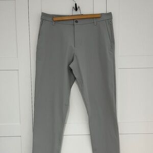 Lululemon men’s commission pants classic fit light grey